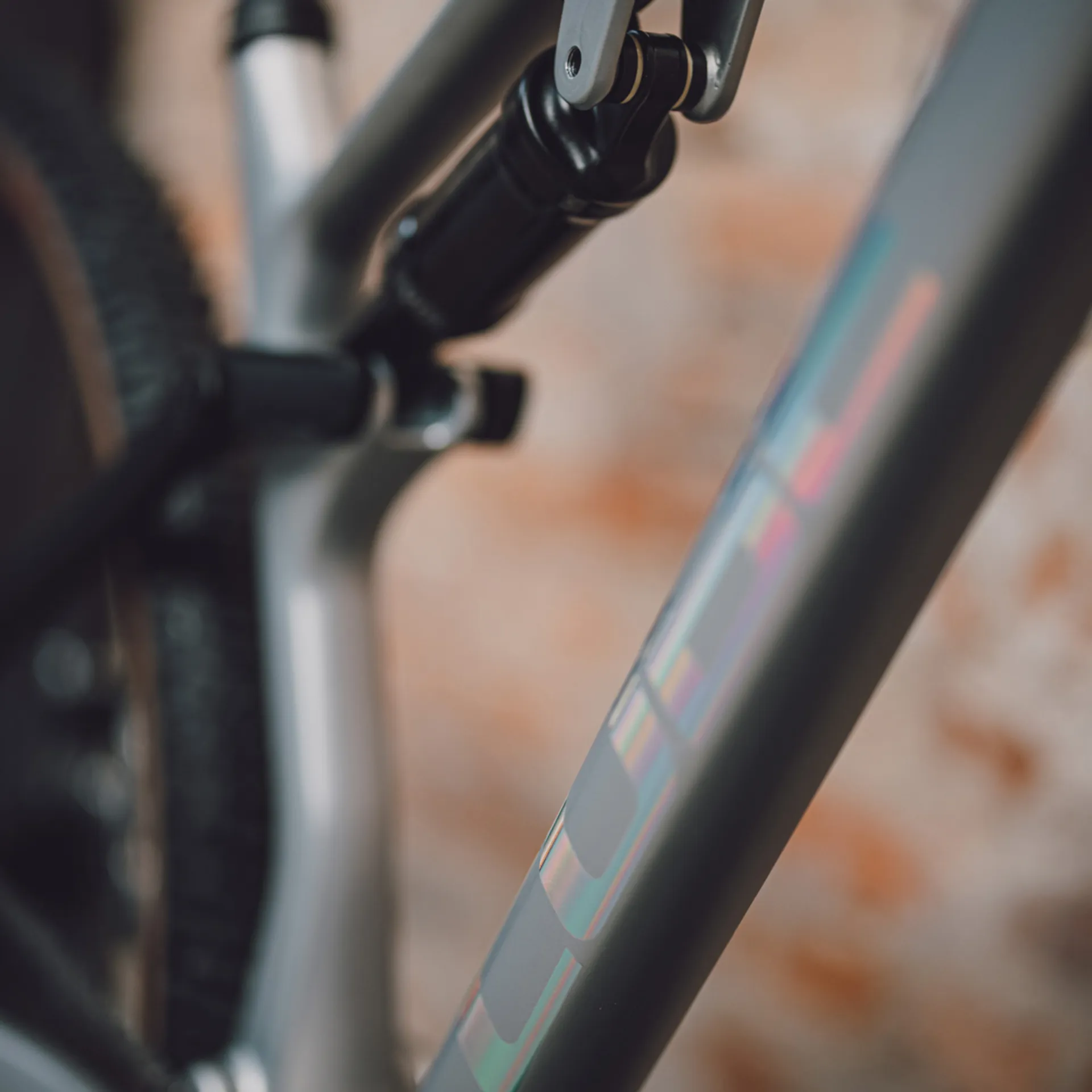 Cube AMS ZERO99 C:68X Race Full Suspension Mountain Bike 2024 Silver 6 Cube AMS ZERO99 C:68X Race Full Suspension Mountain Bike 2024 Silver - Image 4