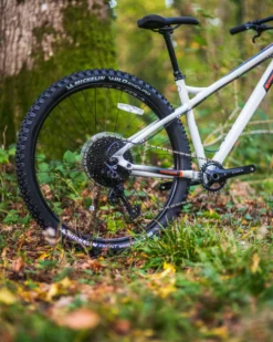 Orange Clockwork Evo 29 Comp Hardtail Mountain Bike 2023 Stork Grey/Smoke White -Cycle Pro Gear A7402279