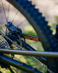 Rocky Mountain Altitude C50 Enduro Mountain Bike Grey/Pink 16 Rocky Mountain Altitude C50 Enduro Mountain Bike Grey/Pink -Cycle Pro Gear A7408347