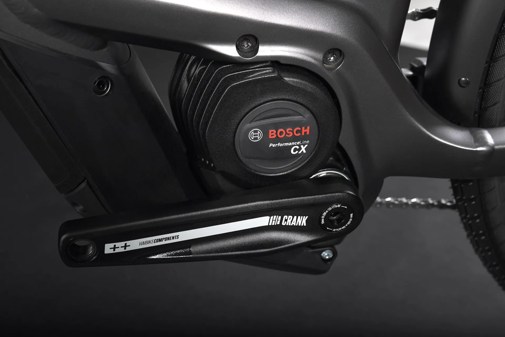 Haibike Trekking 10 625Wh Electric Hybrid Bike Titan/Lava/Black 8 Haibike Trekking 10 625Wh Electric Hybrid Bike Titan/Lava/Black - Image 6